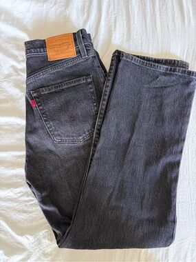 Levi's Women’s Black Ribcage Straight Jeans